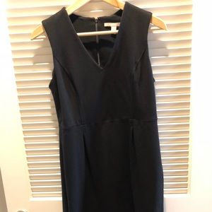 Banana Republic Women's Black V-neck